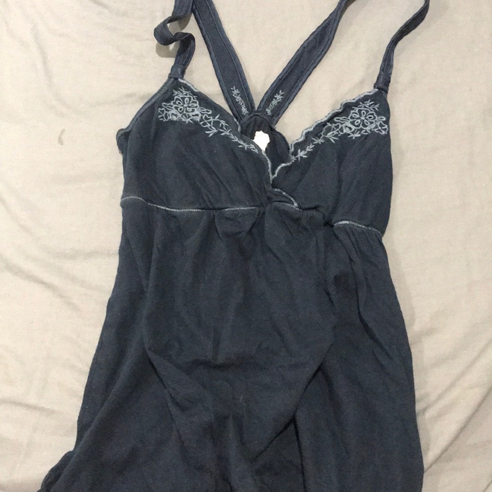 Hollister top